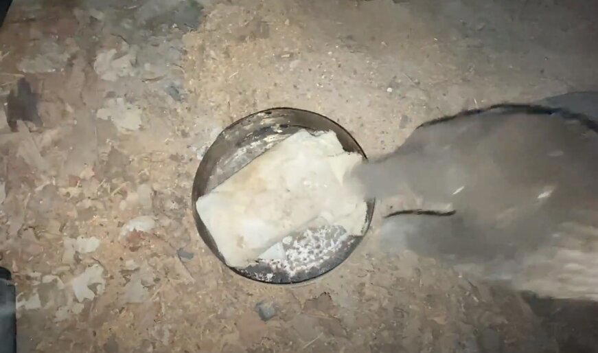 Нашел клад на чердаке заброшенного дома