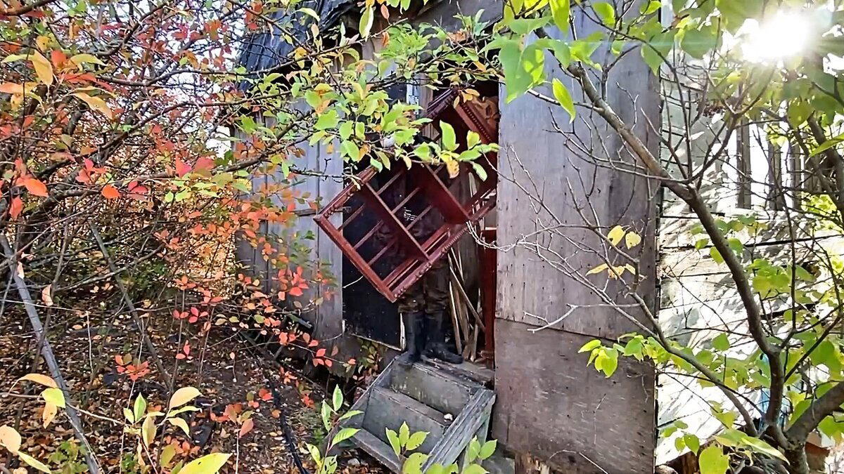 Отличная старинная мебель из заброшенной дачи