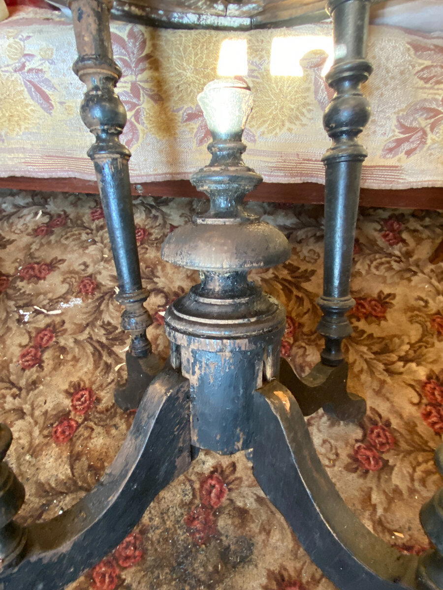 Отличная старинная мебель из заброшенной дачи