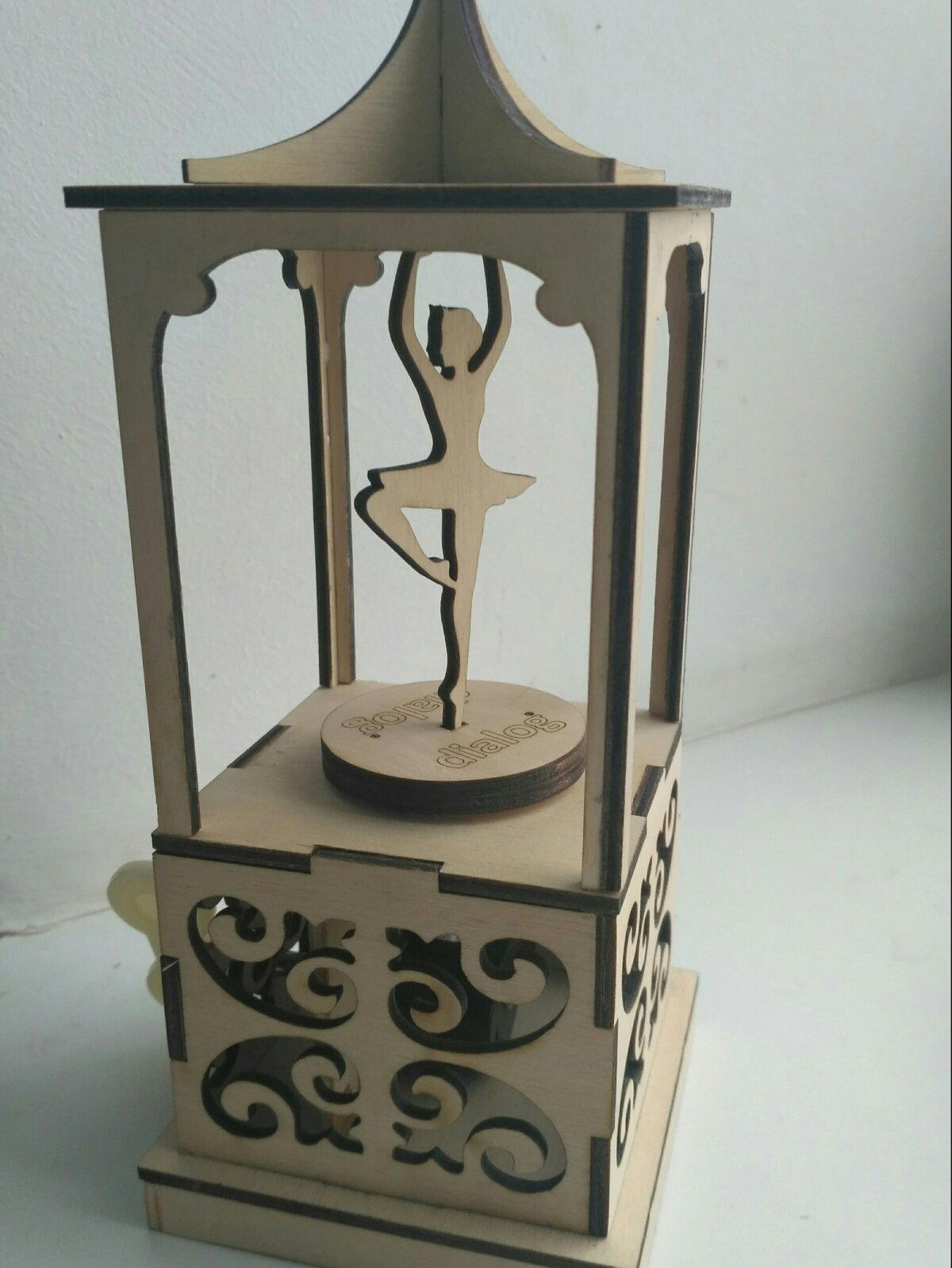 Музыкальная шкатулка.