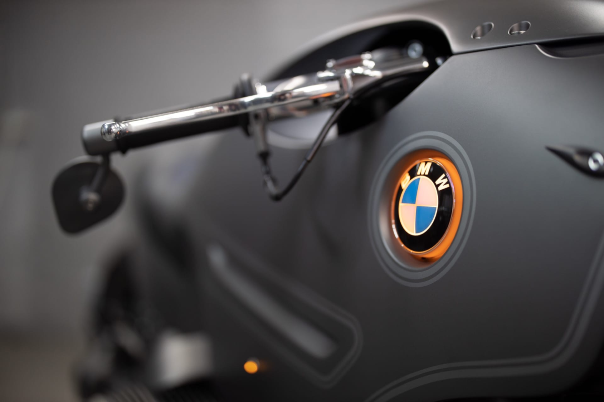 BMW R Nine T в необычном корпусе