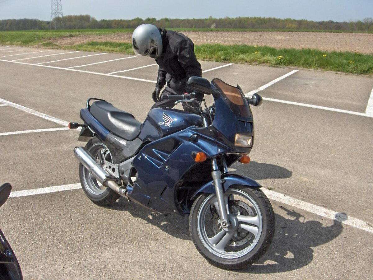 Honda NT700V Deauville - кто таков?