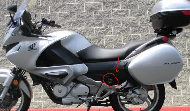 Honda NT700V Deauville - кто таков?