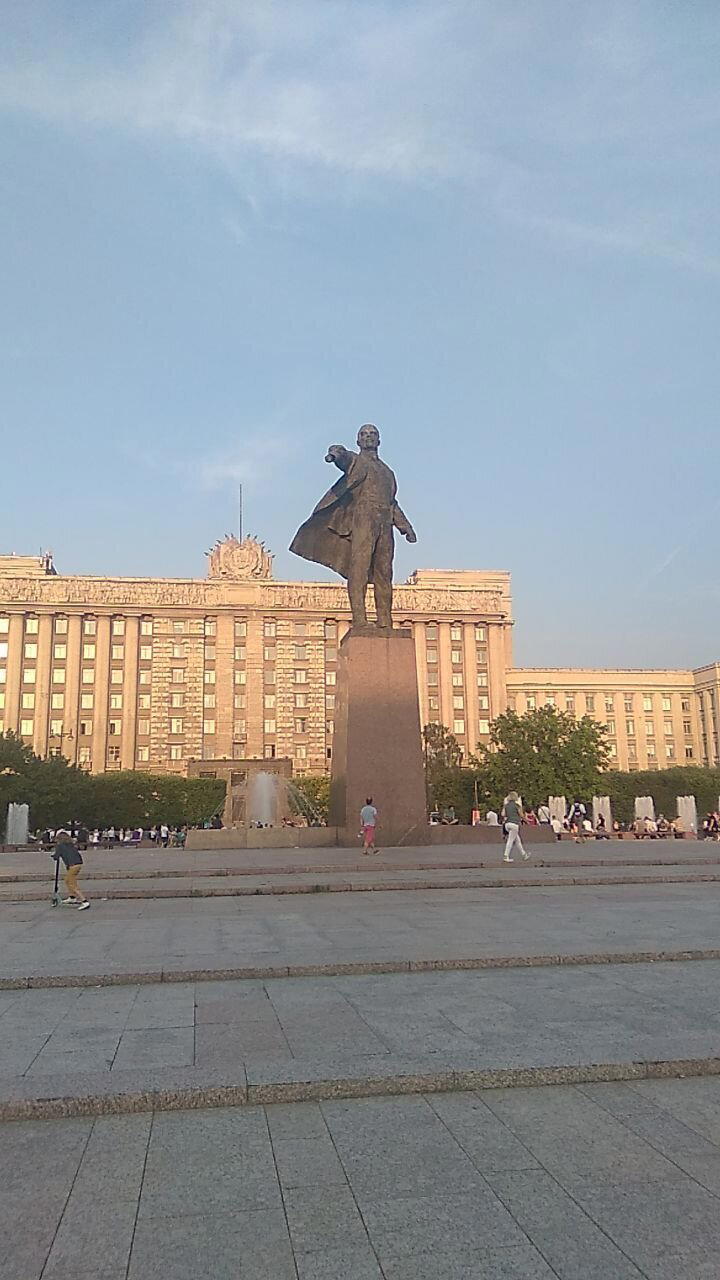 Прогулка по городу. Часть первая, пробная