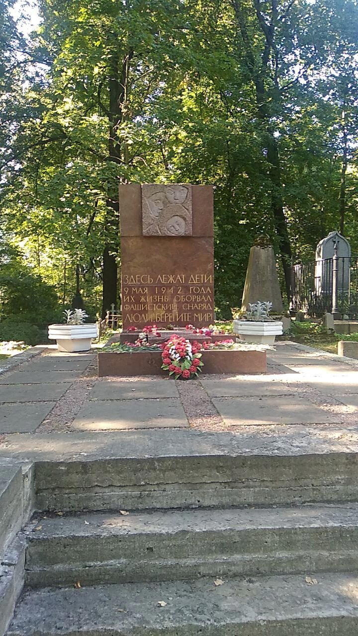 Прогулка по Питеру. Часть шестая, кладбищенская