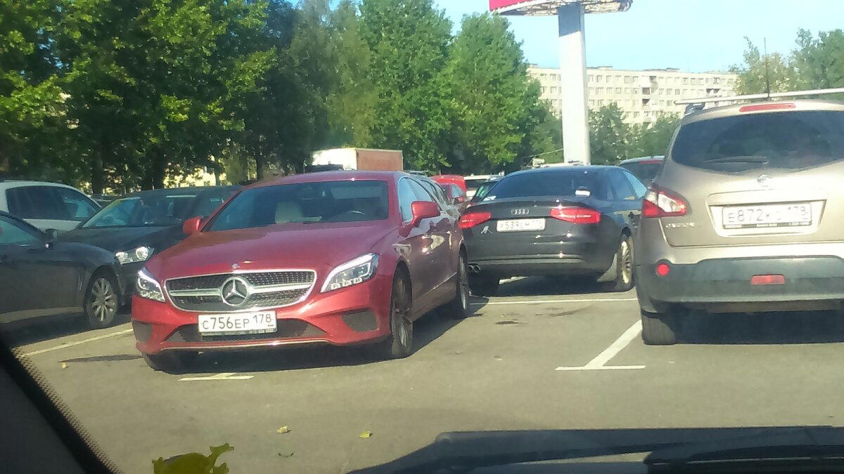 Страна должна знать своих &quot;героев&quot;