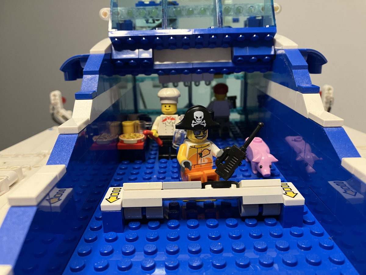 RC Lego катер