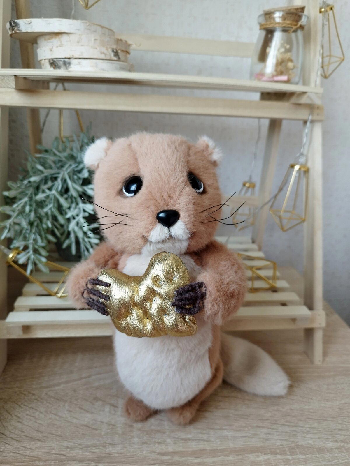 Суслик с самородком