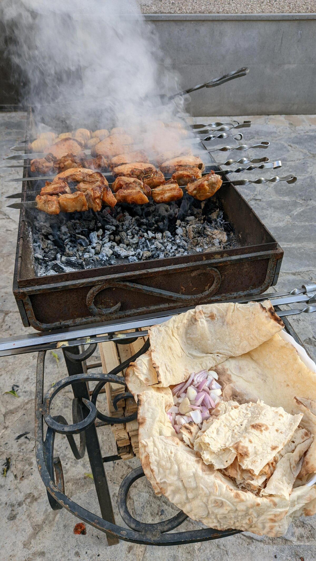Шашлык в армянской глубинке