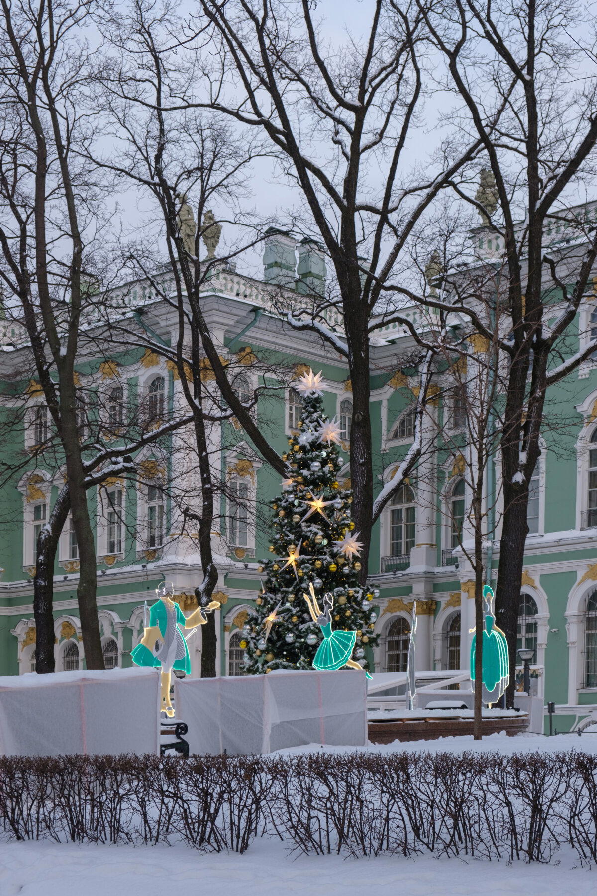 Зимний Зимний