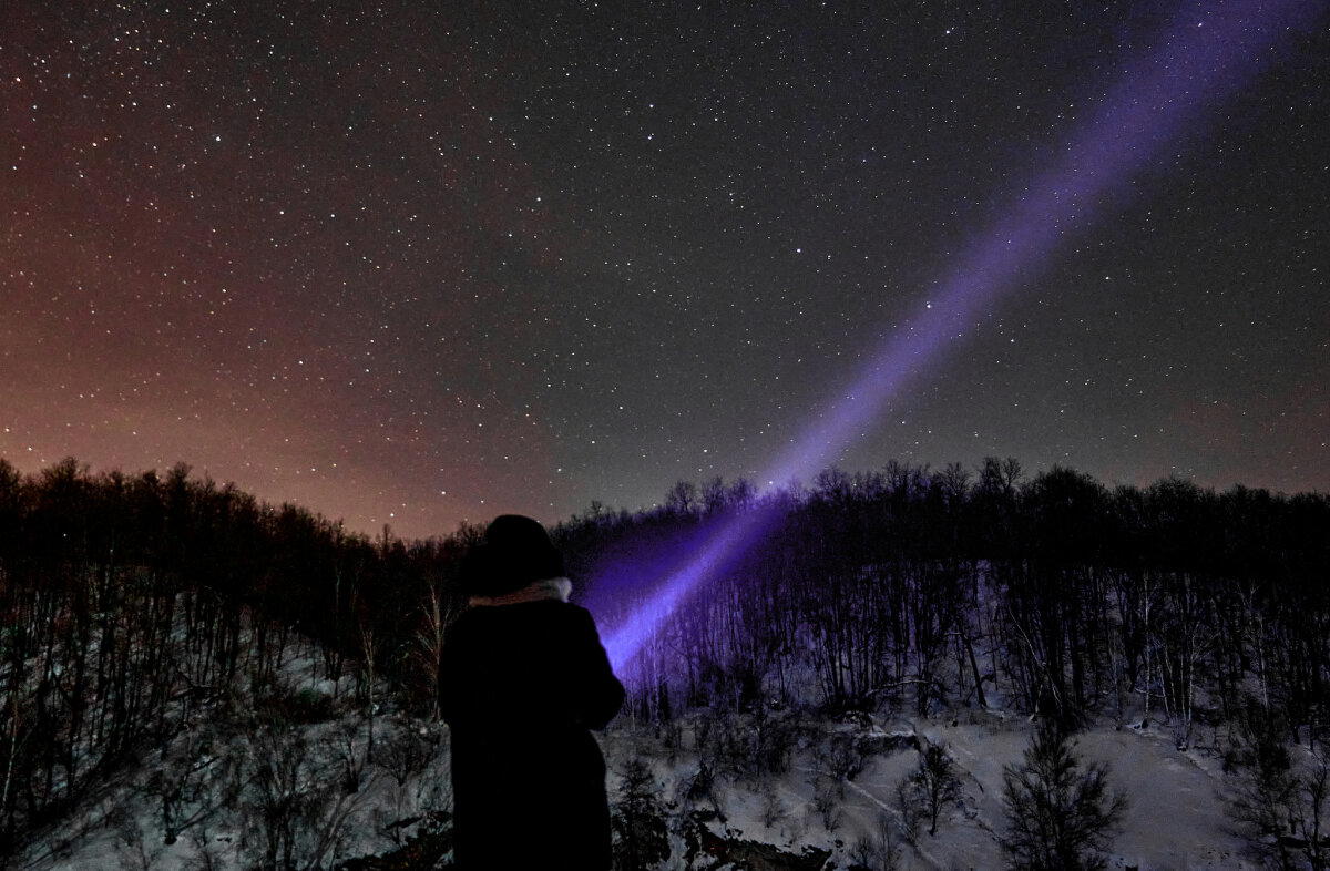 За Ледяными Облаками