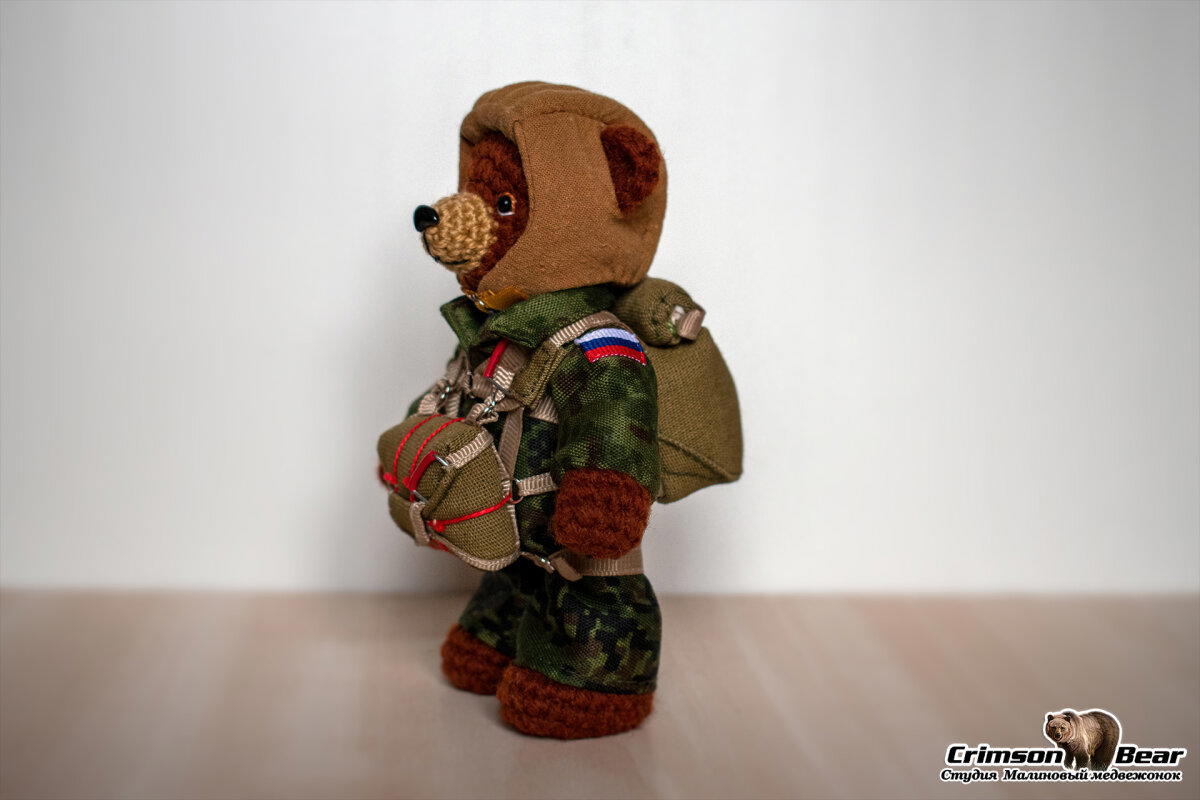 Разведчик с нашивками