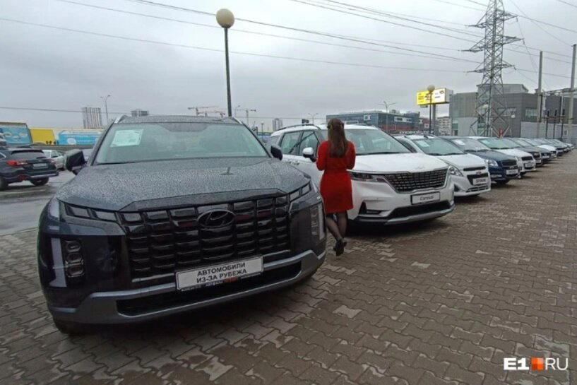 В Екатеринбурге директор бюджетной конторы купил внедорожник за 13 миллионов