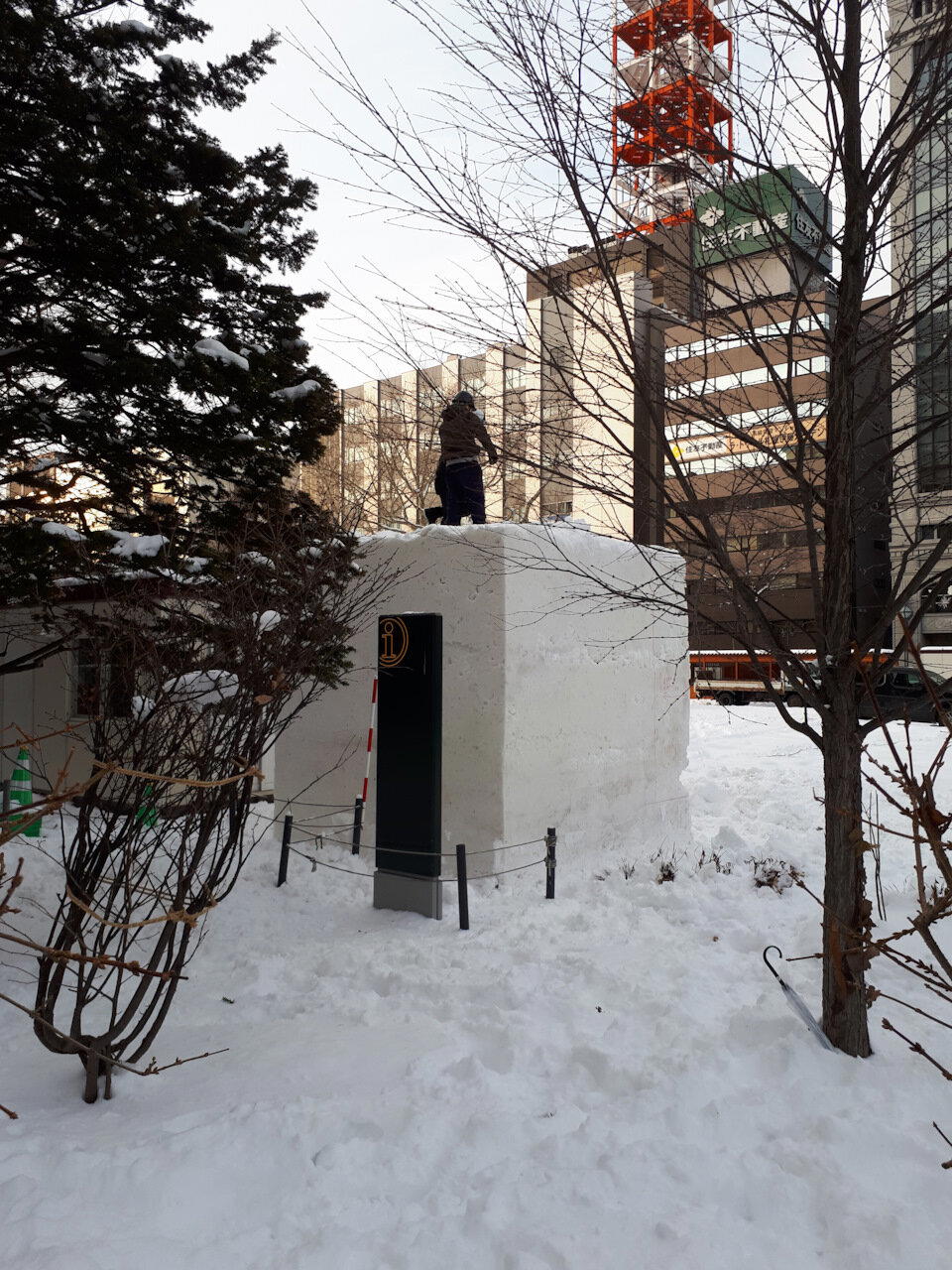 Подготовка к фестивалю, который мы не увидели.
