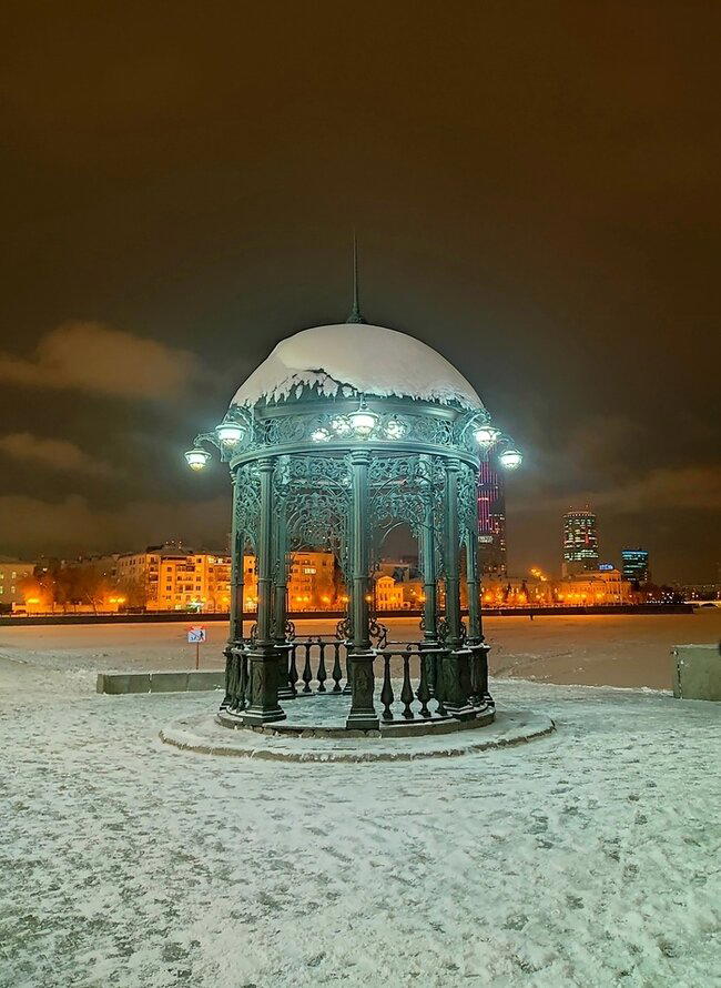 Ротонда в Екатеринбурге⁠⁠