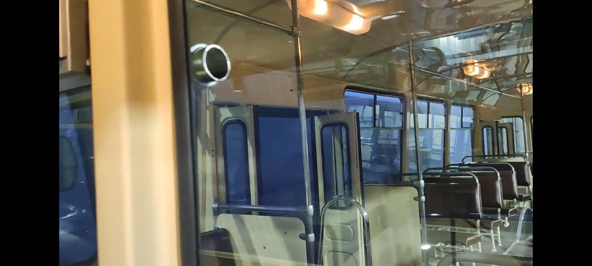 Замена панели предохранителей в автобусе ЛиАЗ-677. Проект "Лёня" завершён!