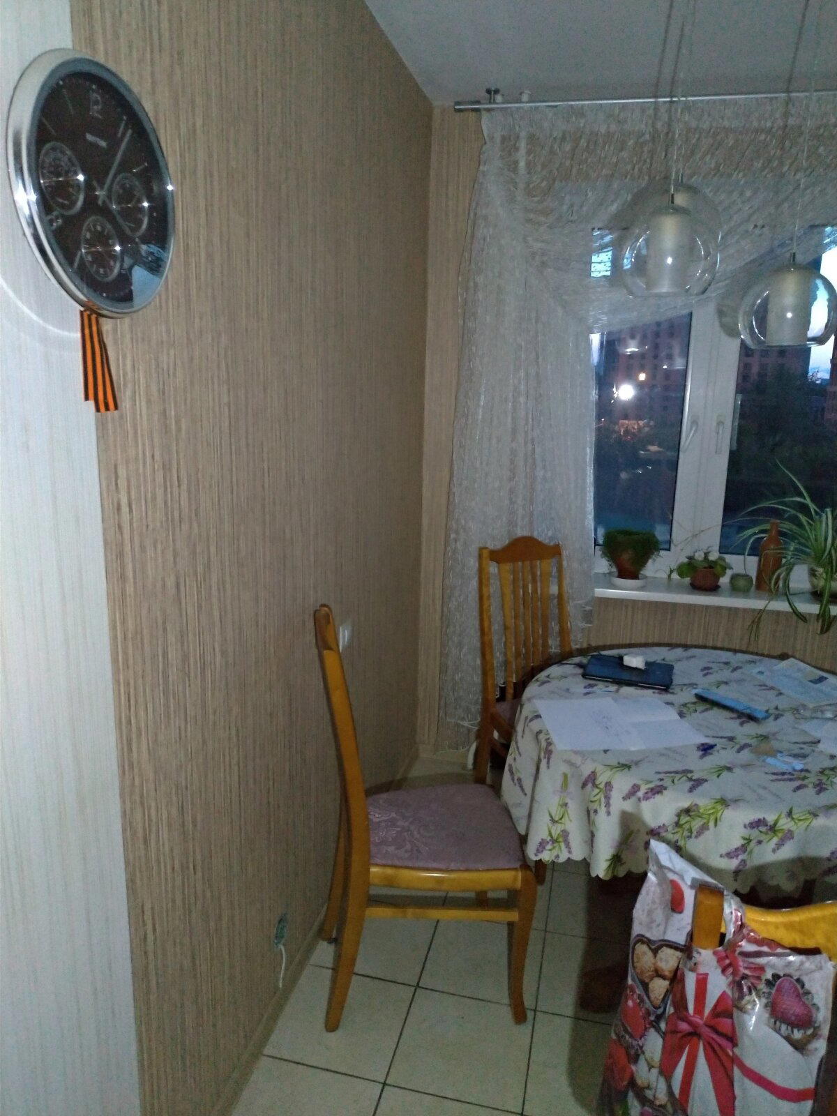 Дорабатываем китайский ночник на батарейках