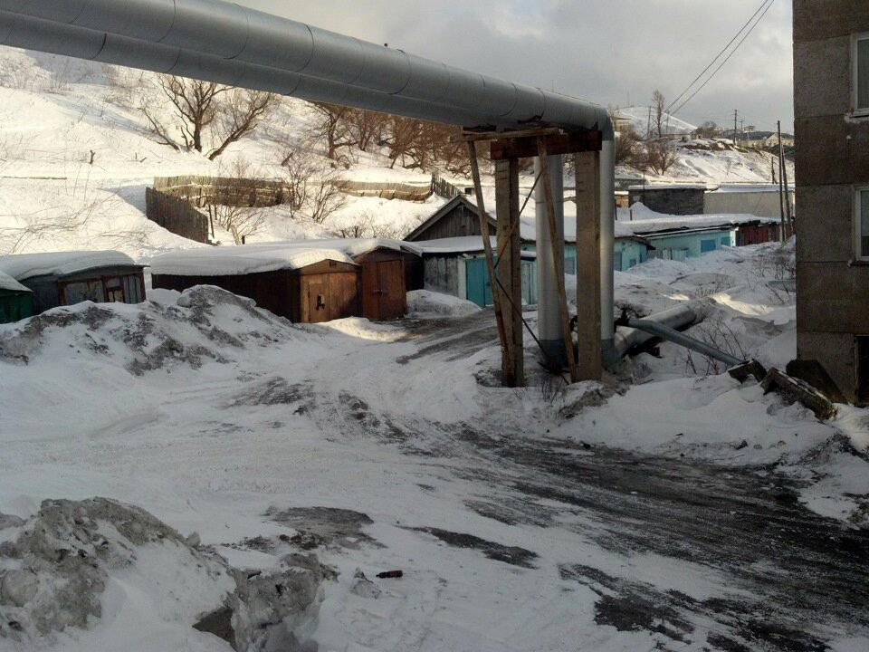 Вид с балкона налево.