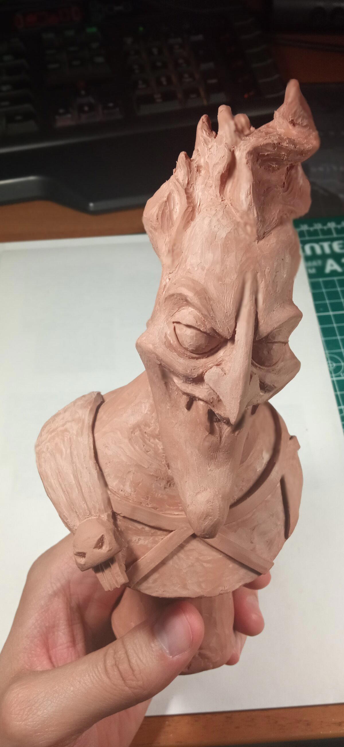 Фигурка Аида из мультфильма Геркулес (Геракл) от Дисней. Продолжение работы