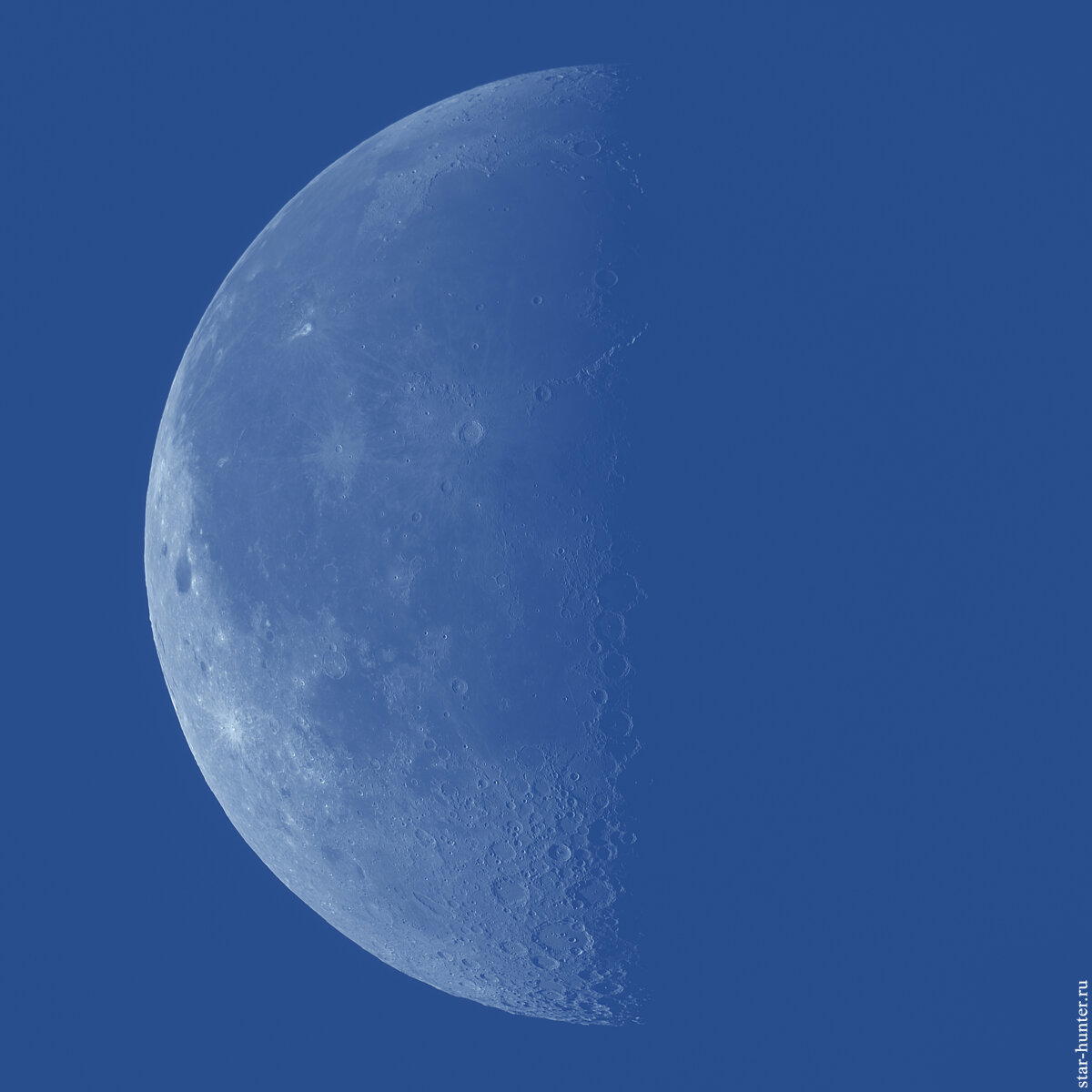 Утренняя Луна, 5 декабря 2023 года, 09:41