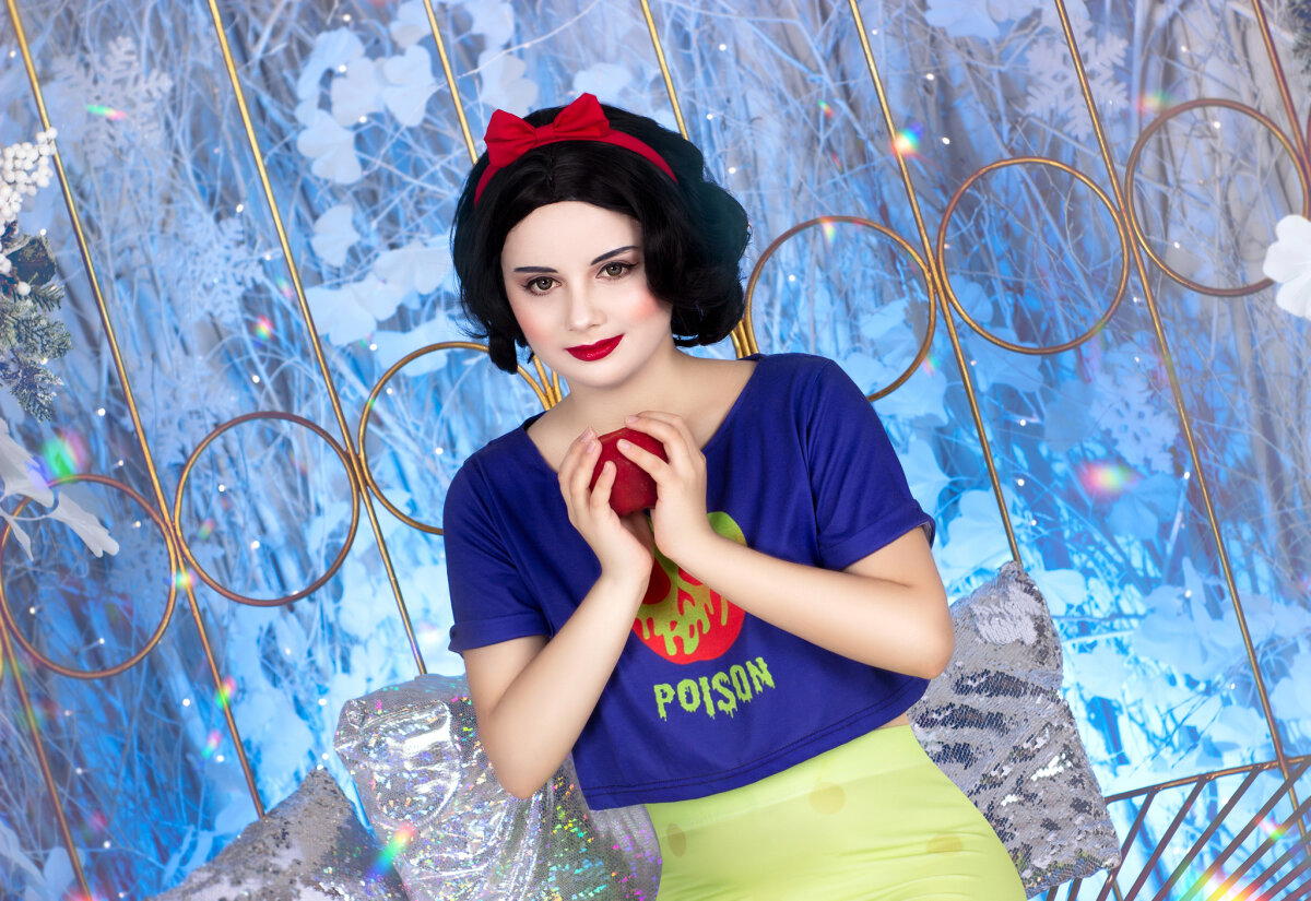 Snow White cosplay | Ralph breaks the Internet