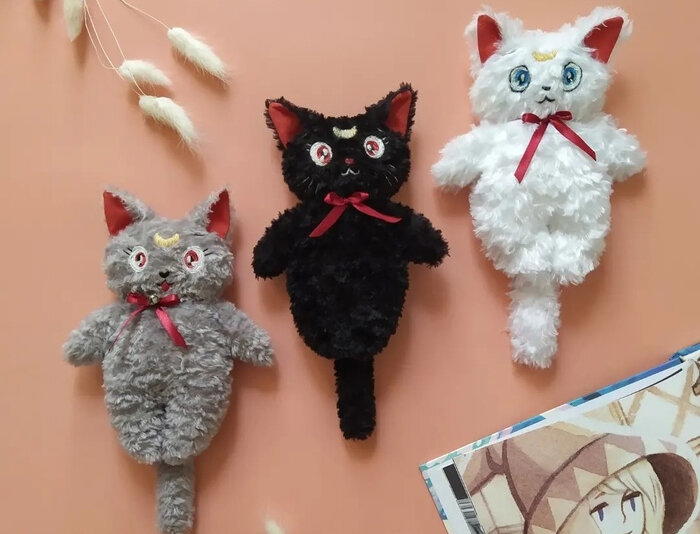 Лунная призма, дай мне силу! (а лучше трёх котов :)