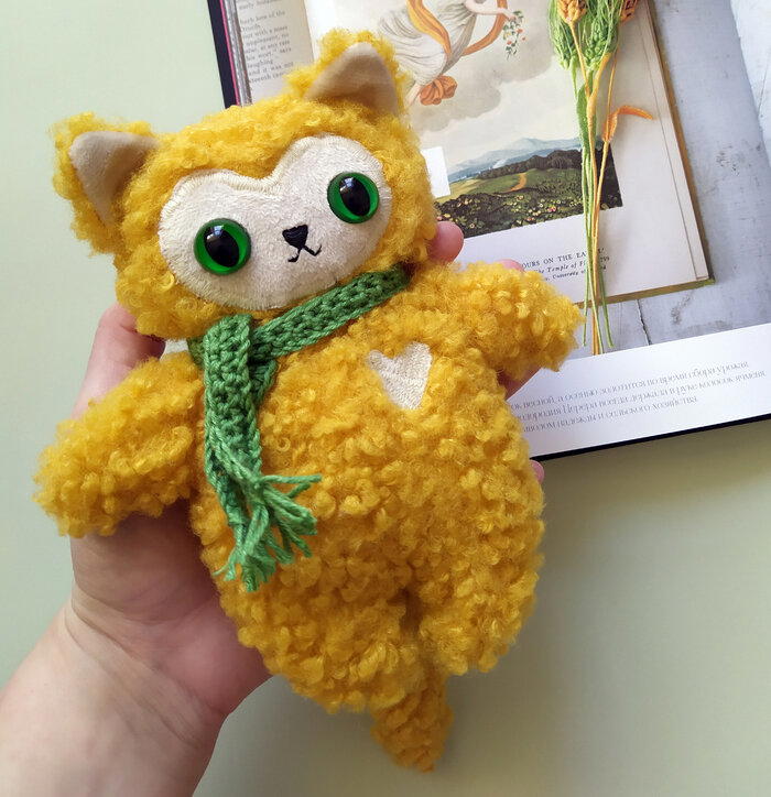 Весенний кот Шафран