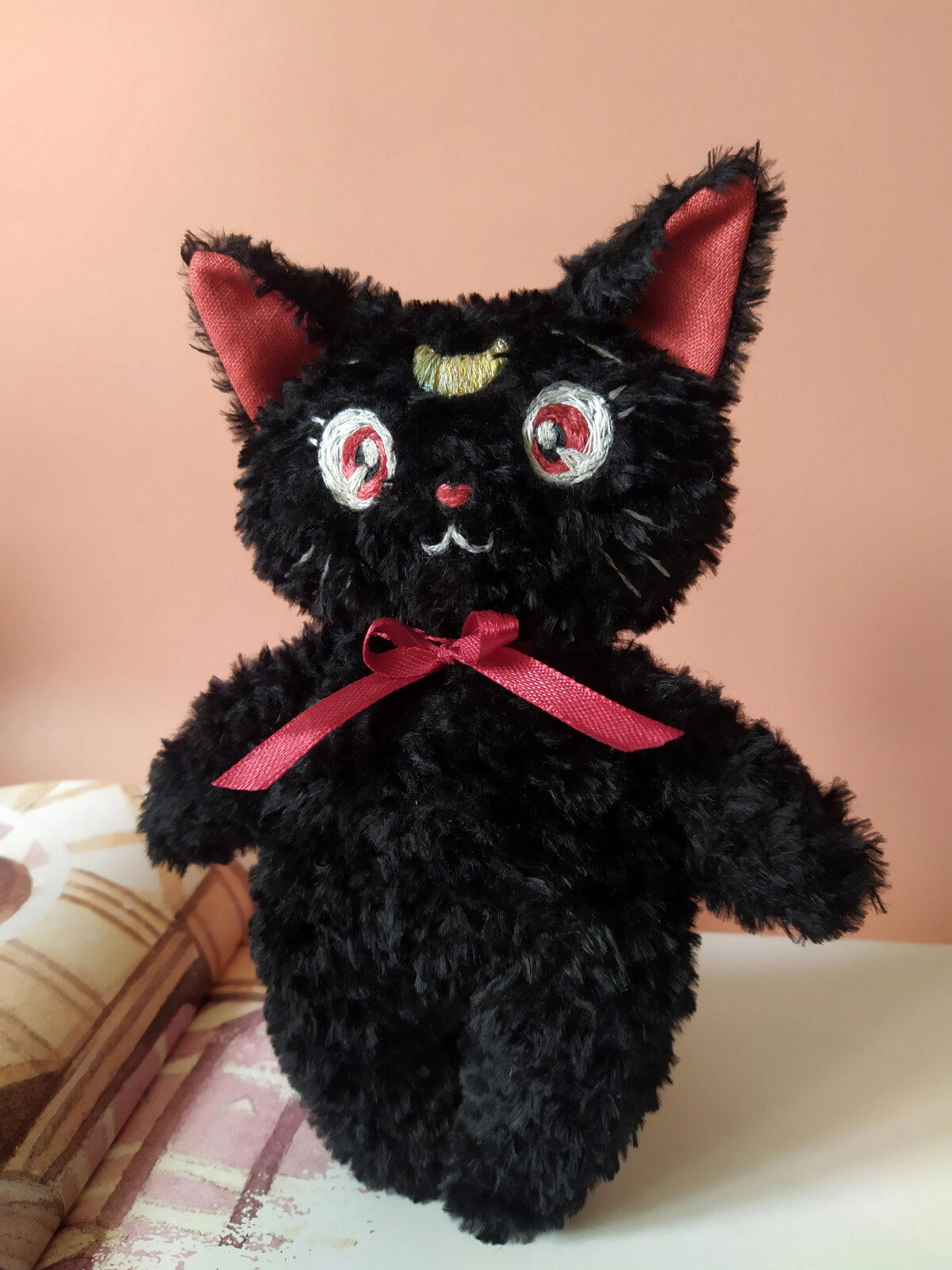 Кошечка Луна из Сейлор Мун