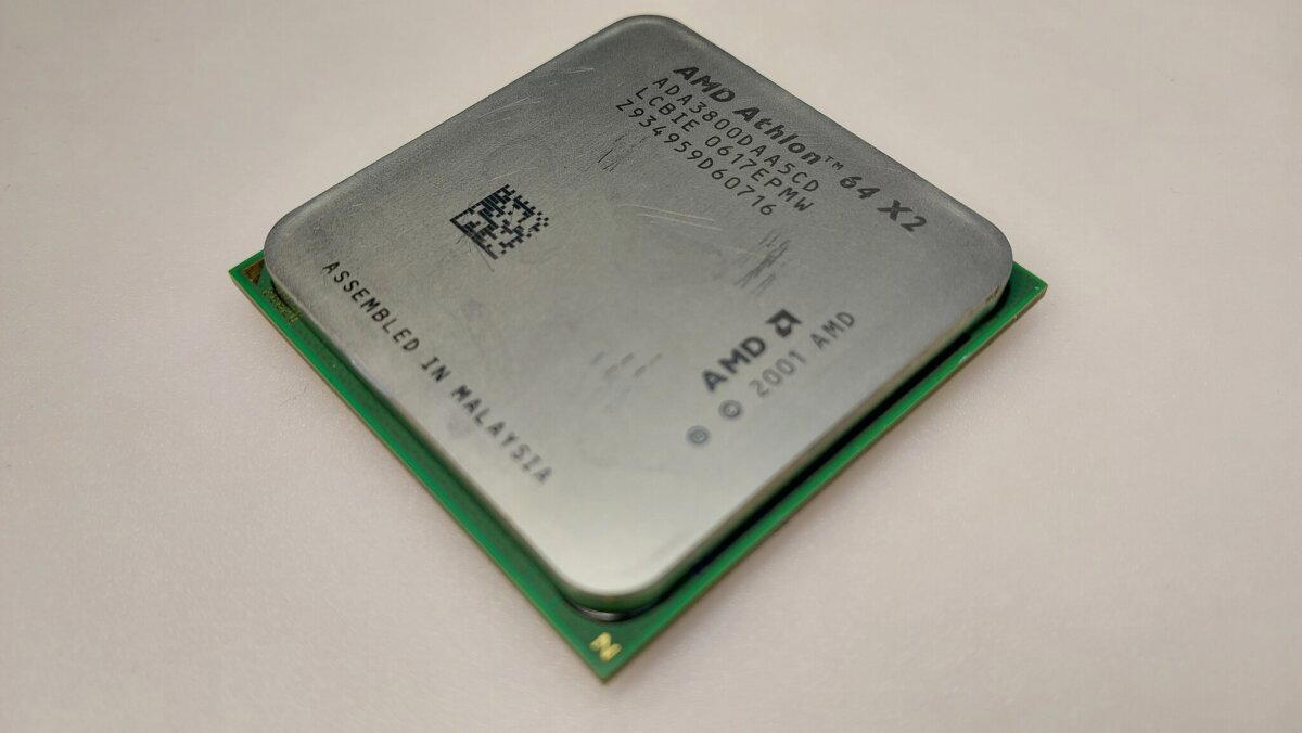 ADA3800DAA5CD AMD Athlon64 x2 3800+.