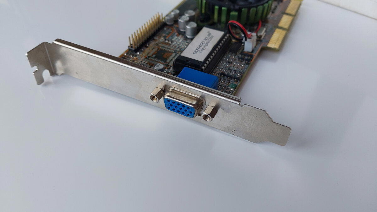 Видеокарты нашей молодости. nVidia GeForce 2 MX400