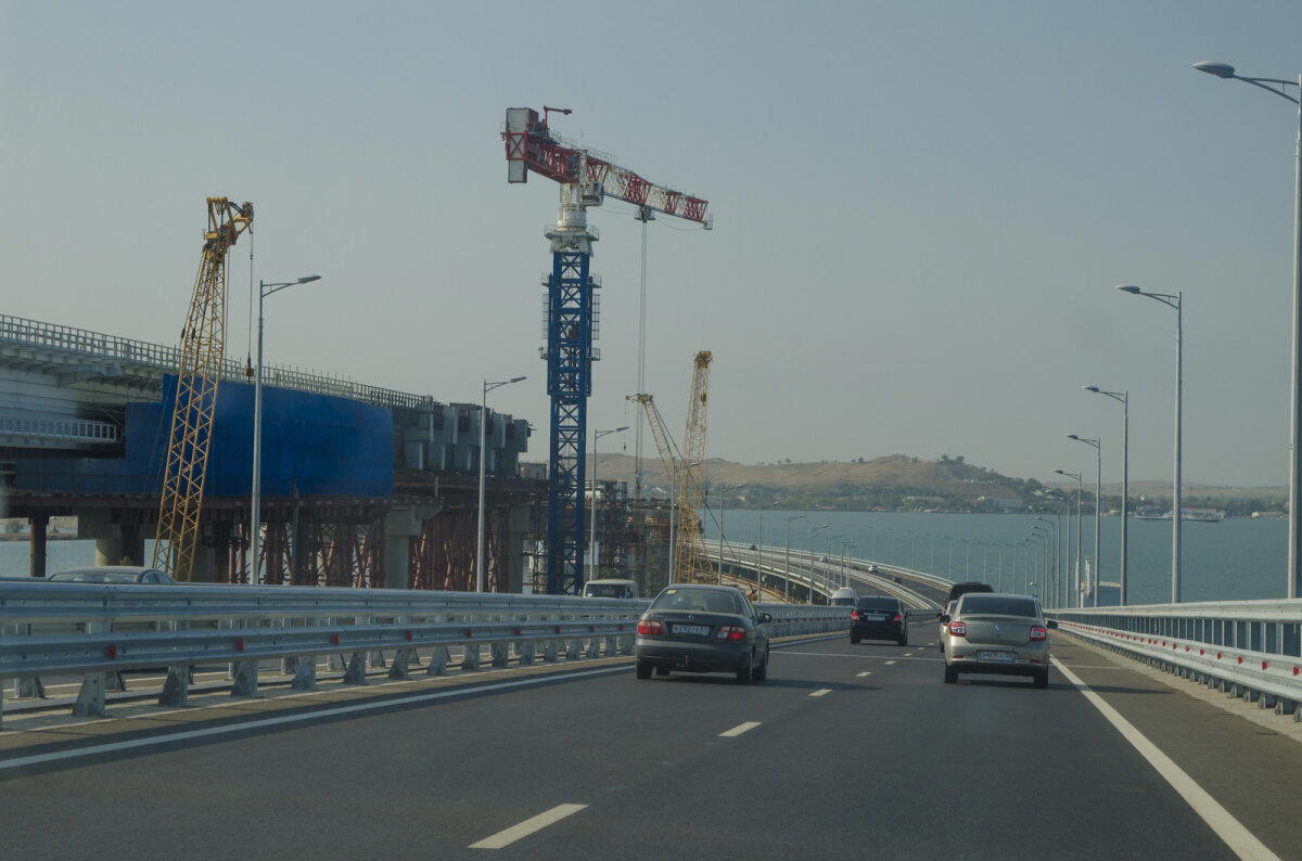 Крымский мост.