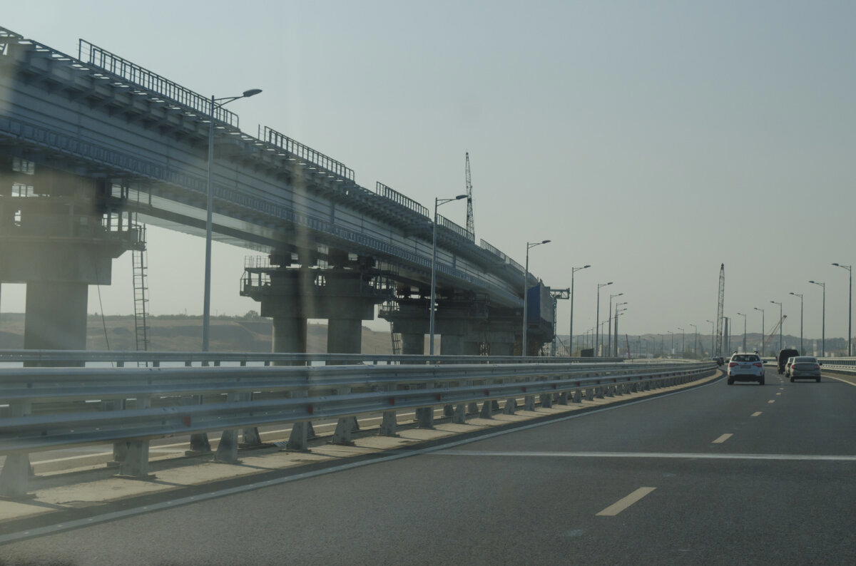 Крымский мост.