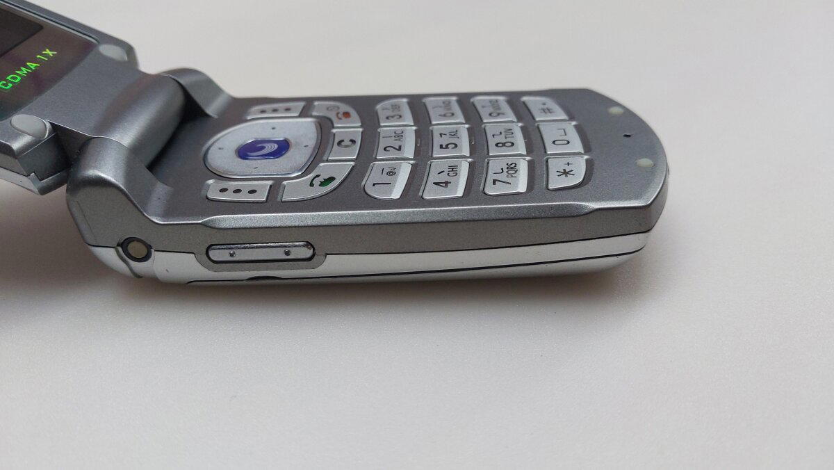 Телефон ZTE C880 под забытые сети CDMA