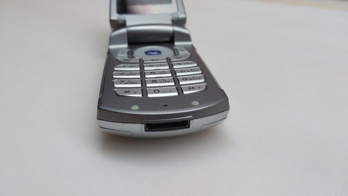 Телефон ZTE C880 под забытые сети CDMA