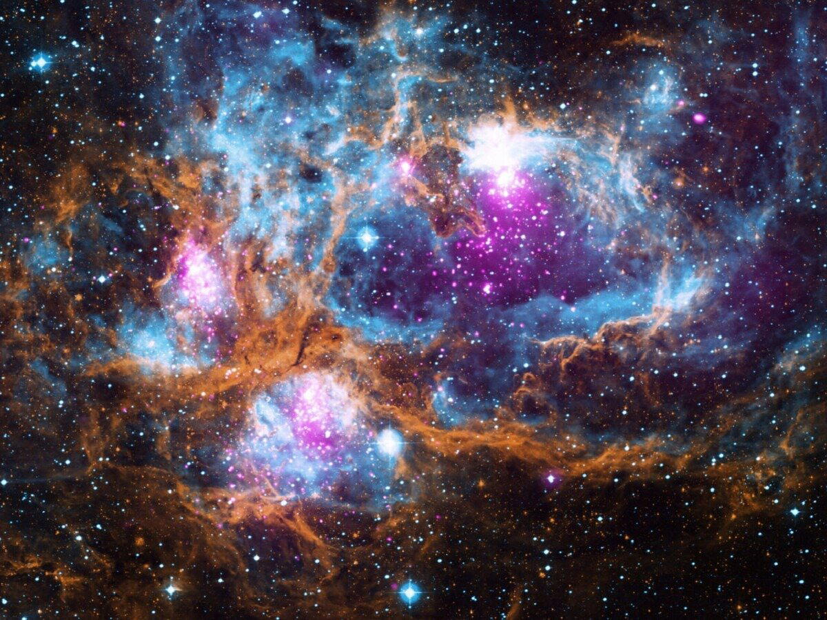 © NASA