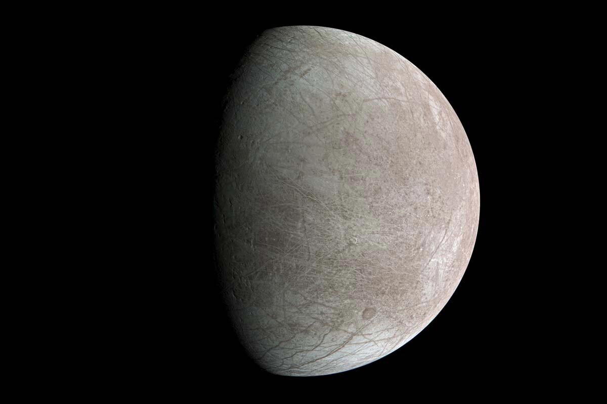 Юпитерианская Европа, запечатленная космическим аппаратом NASA "Юнона" / © NASA/JPL-Caltech/SwRI/MSSS/Kevin M. Gill