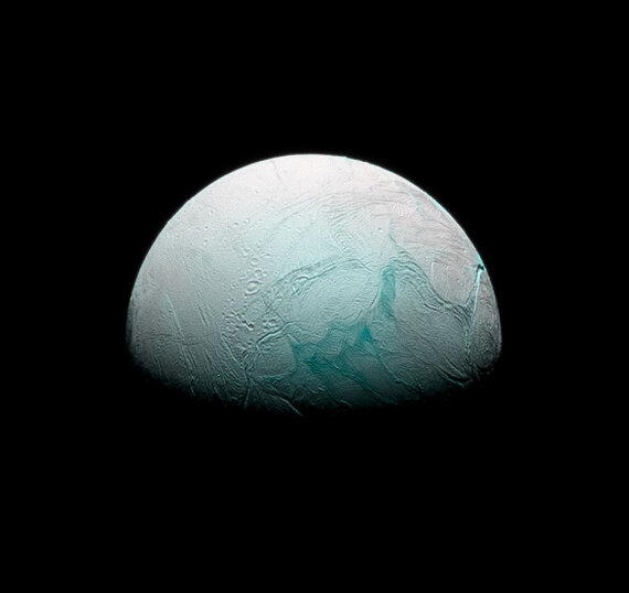 Изображение Энцелада, полученное 17 сентября 2008 года / © NASA/JPL-Caltech/SSI/Kevin M. Gill