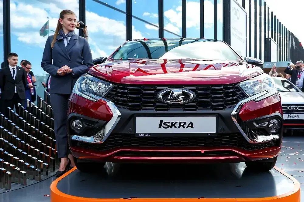Lada Iskra: Новый B-класс за миллион — стоит ли она своих денег?