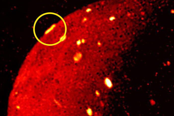 Момент затухающего выброса / © NASA/JPL-Caltech/SwRI/ASI/INAF/JIRAM
