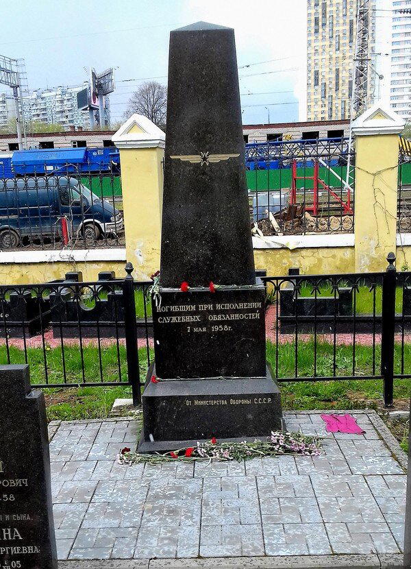 Ваганьковское кладбище. Москва. 12 мая 2017 года