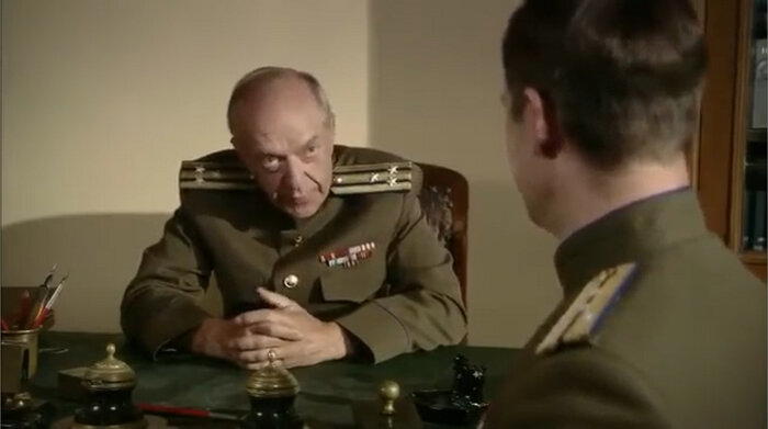 Сериал 2011 года "Отрыв". Третья серия. Хитрый план Петрова по спасению Кузьминой от домогательств злобного Скляра