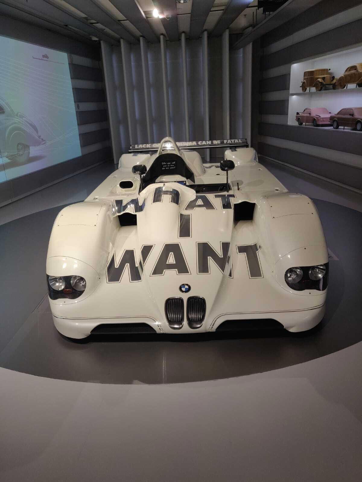 Музей BMW, Мюнхен. 15 фото