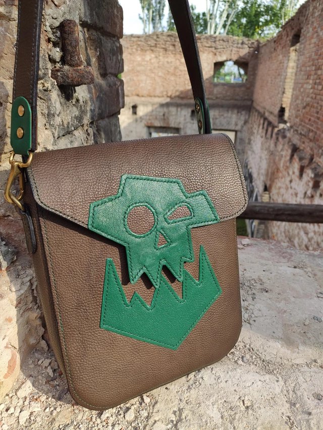 Еще одна моя сумка в стиле Warhammer 40K (с процессом)