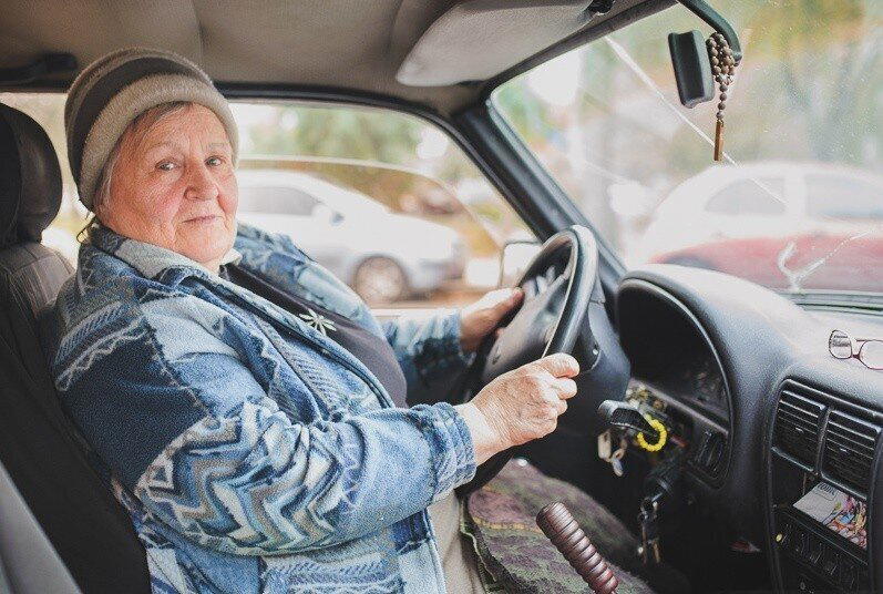 Мужик попробовал взыскать с бывшей тёщи деньги, потраченные на ремонт её машины