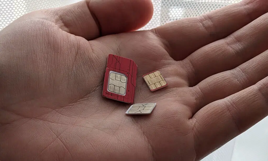 В «Госуслуги» могут добавить список всех зарегистрированных на россиян SIM-карт