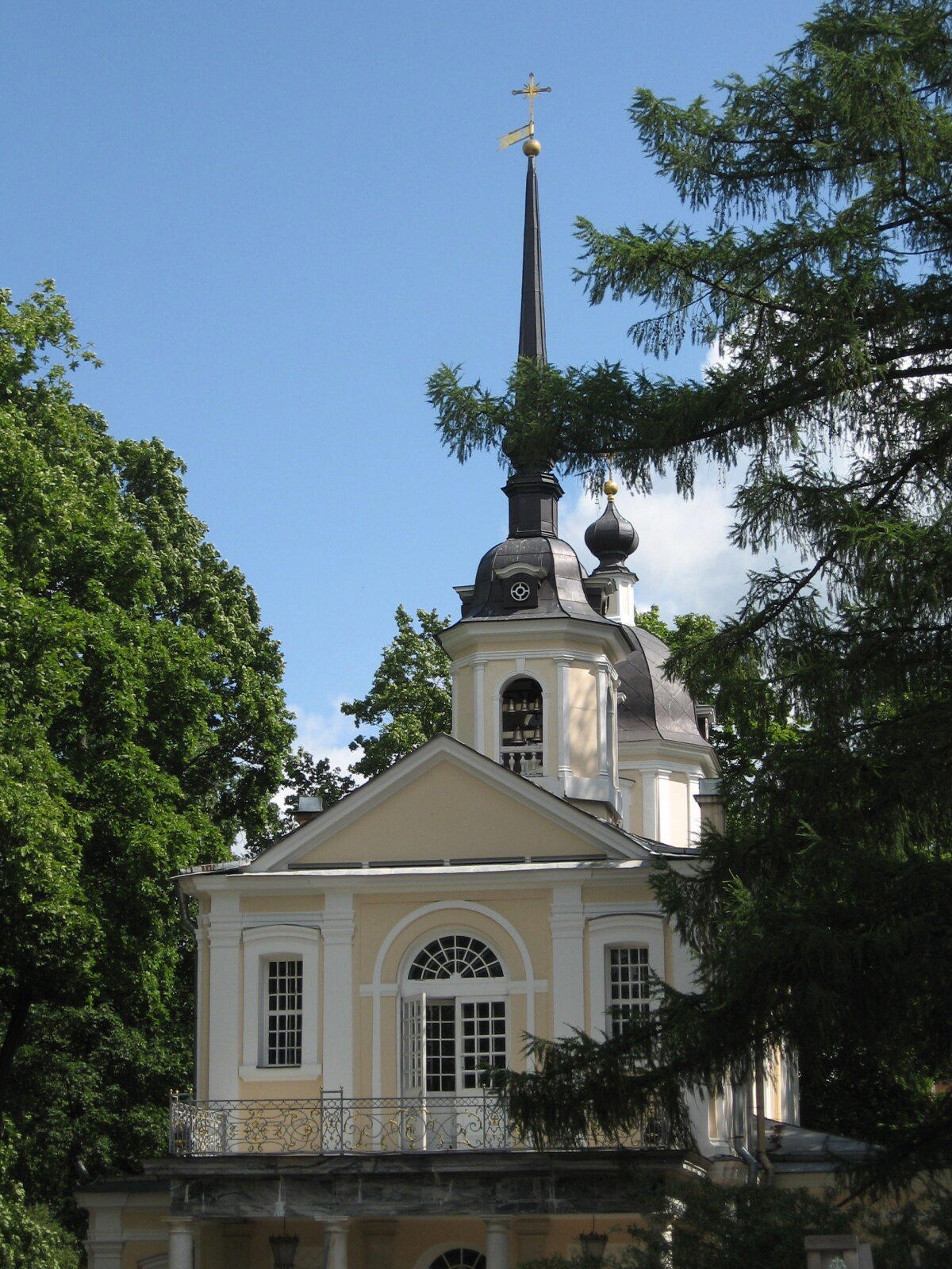Знаменская церковь.