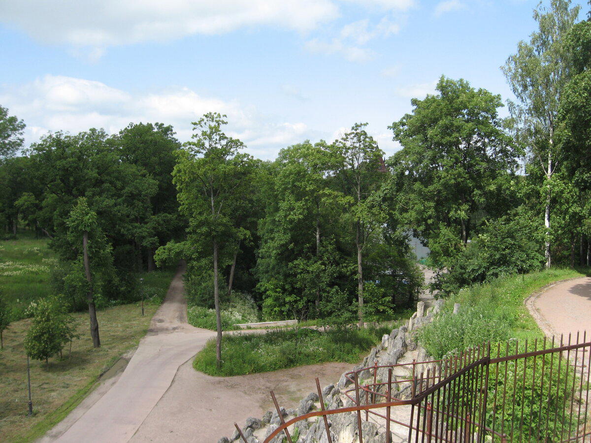 Вид с арки Большой каприз.
