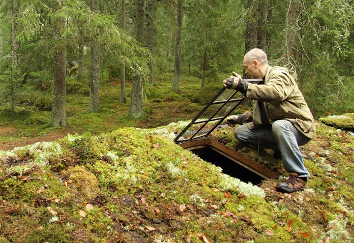 Такие землянки в Швеции известны, как «Backstuga»
