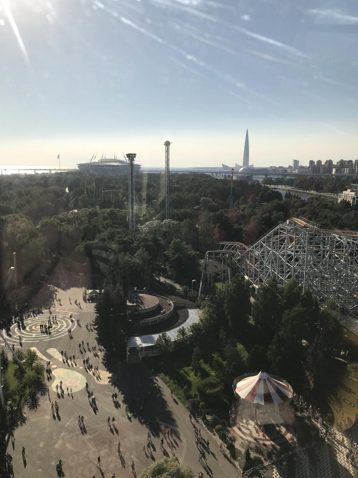 И ещё одна оттуда же. С видом на Газпром Арену и кукурузу (Охта центр). Лето 2020.