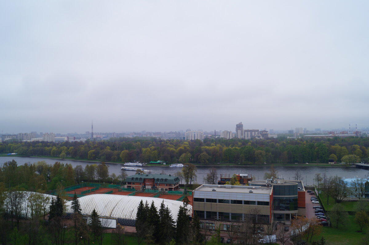 Крестовский остров. Вид с колеса обозрения на Диво Острове. 2014 год.
